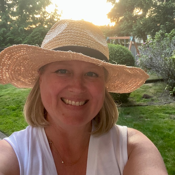 Meet your Posher, Posh - Picture 1 of 1